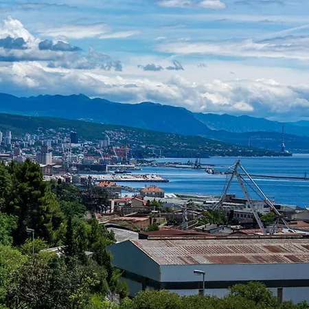 Apartment Calypso Rijeka